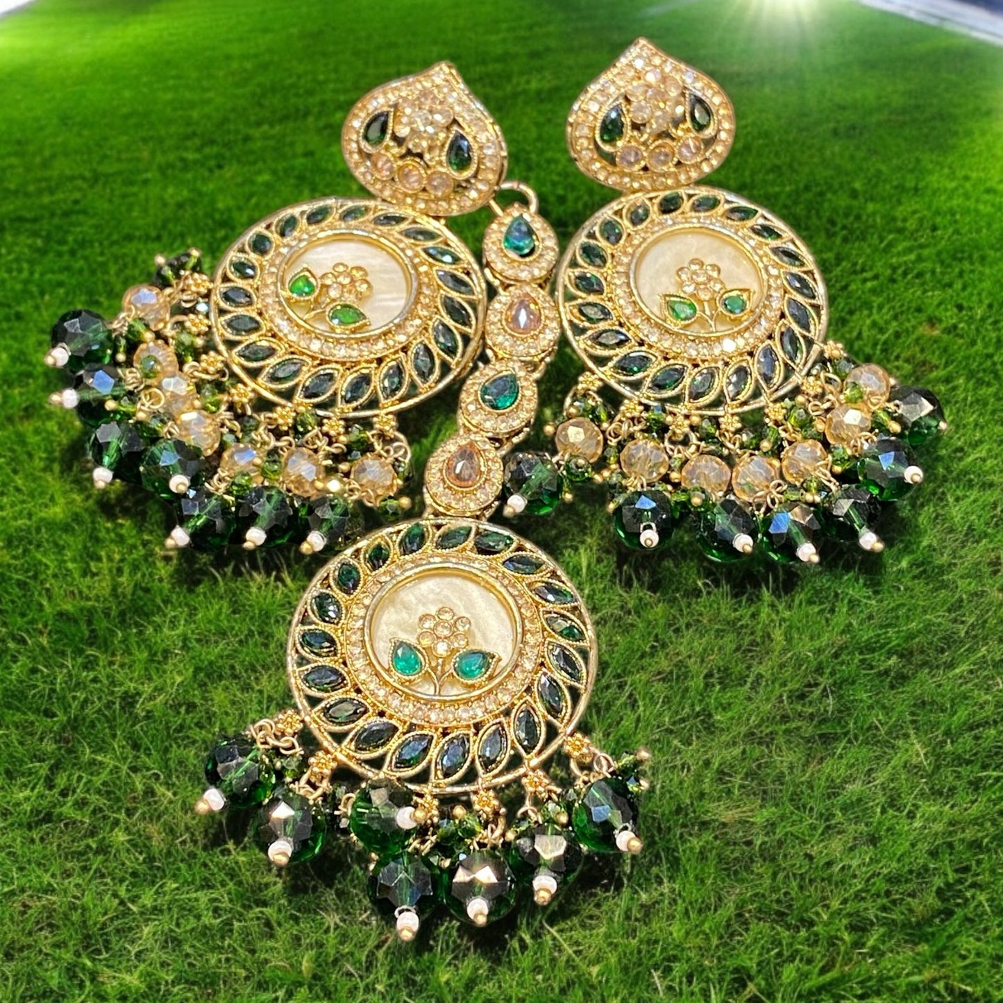 Pakistani/Indian big Mang tikka and Earrings/oversized tikka/jewellery/punjabi tika/jadau tikka/chandlerearrings /StatementEarrings/Earrings