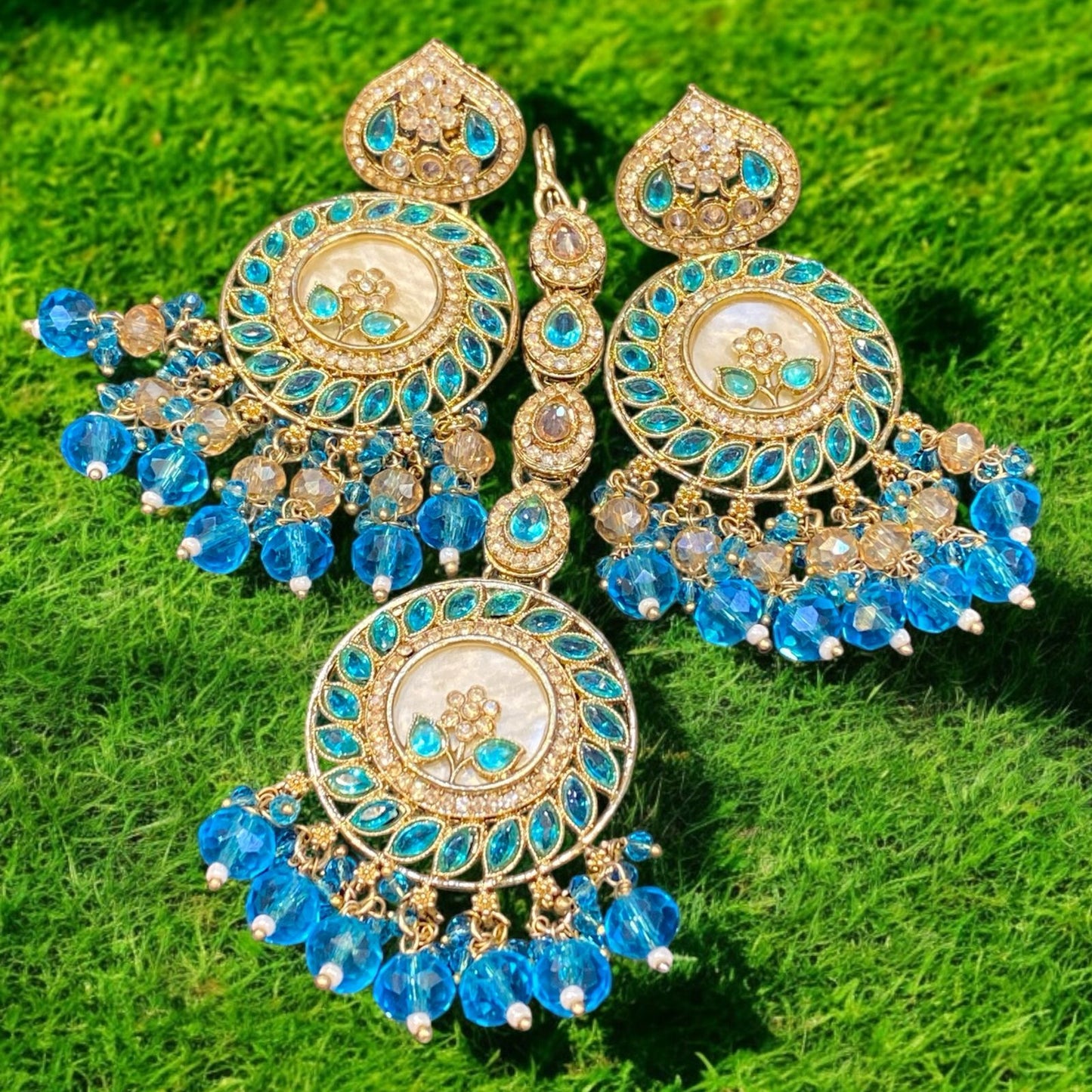 Pakistani/Indian big Mang tikka and Earrings/oversized tikka/jewellery/punjabi tika/jadau tikka/chandlerearrings /StatementEarrings/Earrings