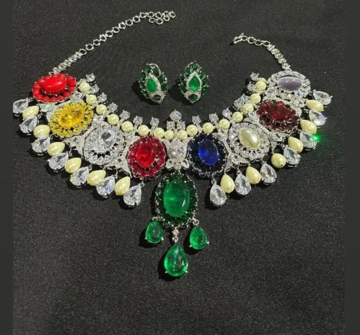 Indian Bollywood Sabhyasachi Design Isha Ambani Wedding Necklace / Bollywood Jewelery/ Teeyani Kundan Green Necklace